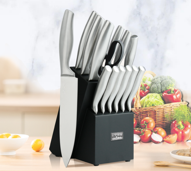 Elegant 15 Piece Kitchen Knife Set with Integrated Sharpener