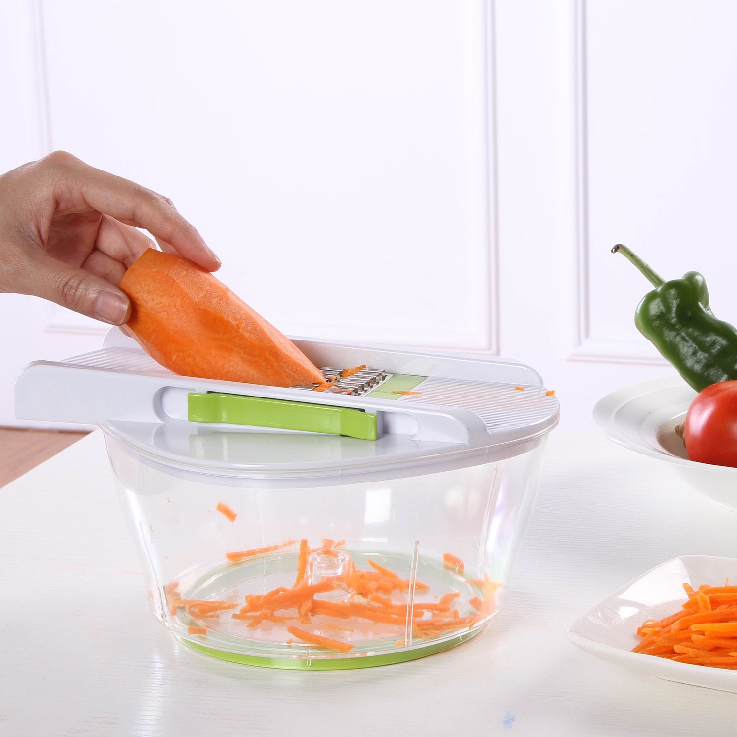 Hand Crank Food Processor with Stainless Steel Blades