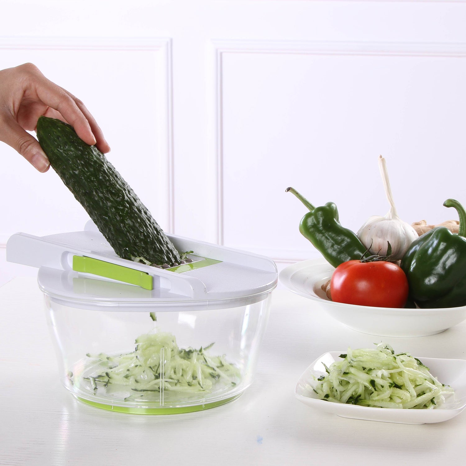 Hand Crank Food Processor with Stainless Steel Blades