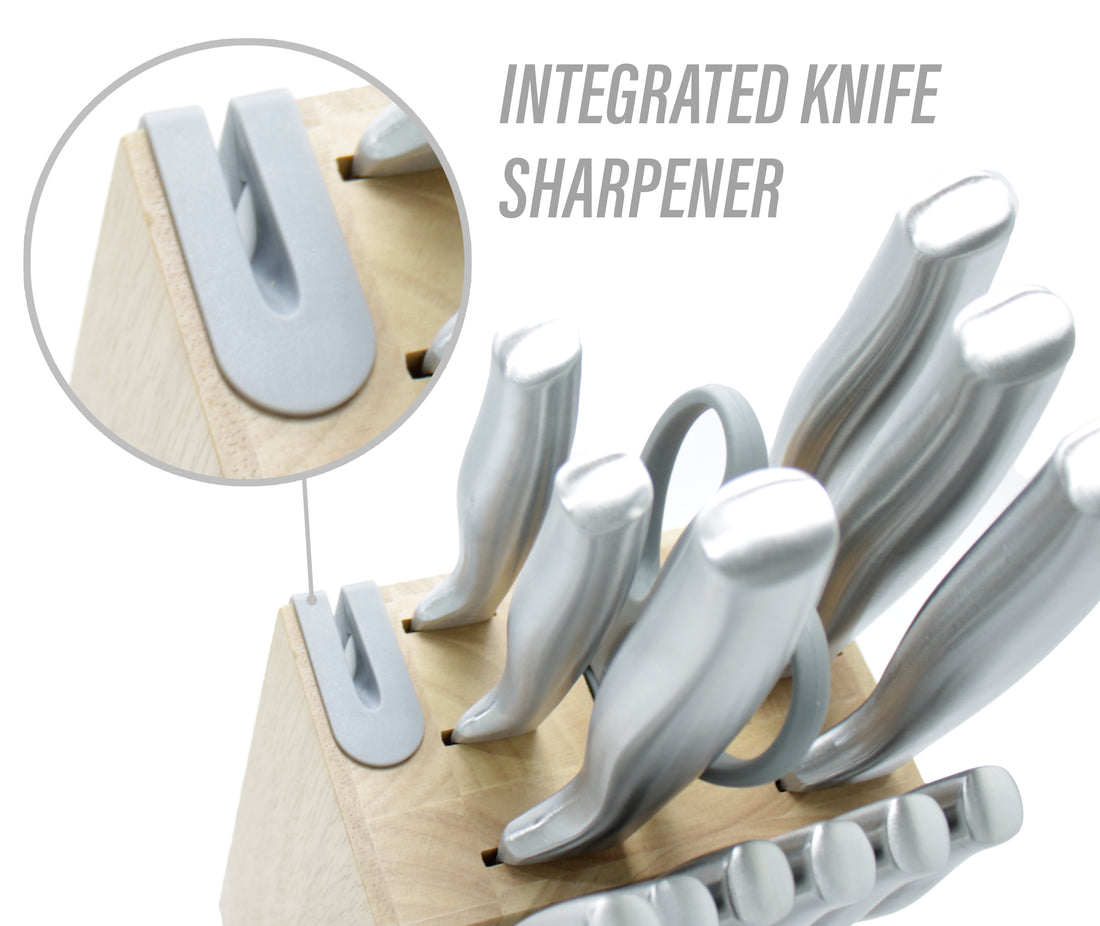 Elegant 15 Piece Kitchen Knife Set with Integrated Sharpener